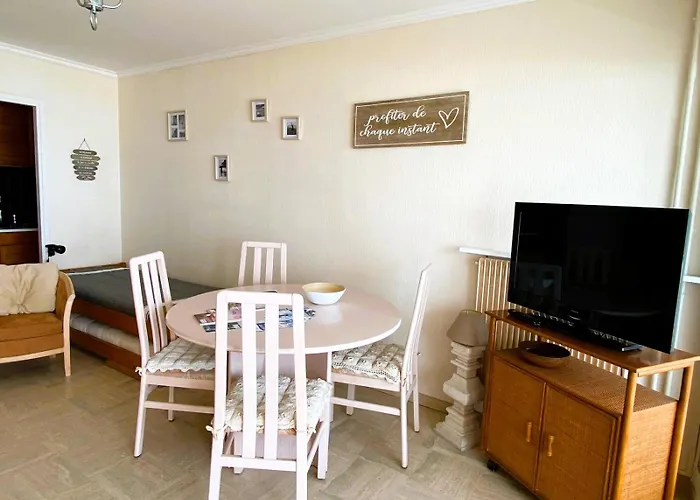 Le Petit Foch - Face A La 莱萨布勒-多洛讷